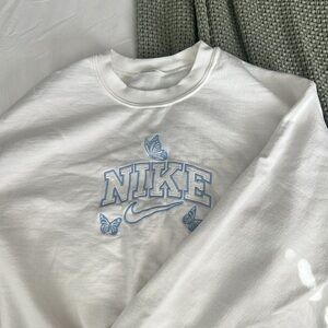 Customer NIKE Crewneck - Butterflies